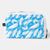 Sophisticated Feather Design On A Bright Blue Toilettasje (Voorkant)