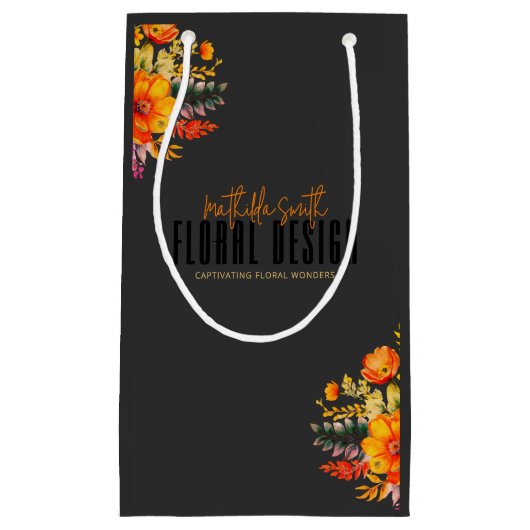 Sophisticated Floral Design Black Orange Flowers Klein Cadeauzakje (Voorkant)