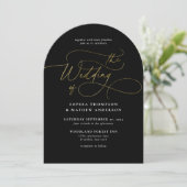 Sophisticated Script Zwarte Gouden Boog Bruiloft Kaart (Staand voorkant)