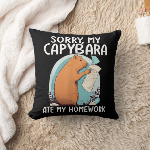 Sorry mijn capybara heeft mijn huiswerk opgegeten  kussen
