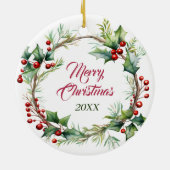 Soulful Doberman Pinscher Dog in Holly Twig Wreath Keramisch Ornament (Achterkant)