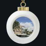 South Beach Keramische Bal Ornament<br><div class="desc">Opgenomen in Miami Beach,  Florida</div>