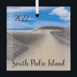 South Padre Island, Sand Dunes Glas Ornament<br><div class="desc">Uniek ornament met zandduinen op het strand op het eiland South Padre. Pas de jaardatum aan.</div>