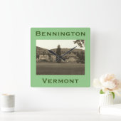 Southern Vermont College Mansion, Bennington Vierkante Klok (Huis)