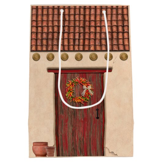 Southwest Adobe and Terracotta Tile House Design Medium Cadeauzakje (Achterkant)