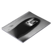 Southwest Adobe Passageway: zwart-wit foto Notitieboek (Linkerzijde)