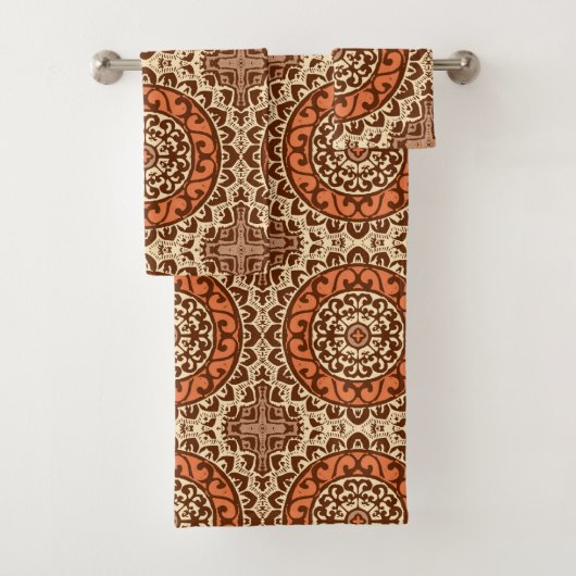 Southwestern Sun Mandala Batik, Rust & Brown Bad Handdoek (Insitu)