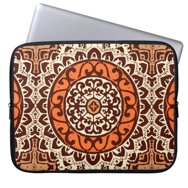 Southwestern Sun Mandala Batik, Rust & Brown Laptop Sleeve (Voorkant)