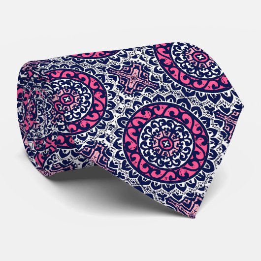 Southwestern Sun Mandala, Fuchsia, Navy & White Stropdas (Opgerold)