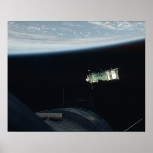 Soyuz Spacecraft (Apollo-Soyuz-testproject) Poster (Voorkant)