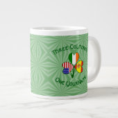 Spaans Iers Amerikaanse Vlag Shamrock Personaliser Grote Koffiekop (Voorkant rechts)