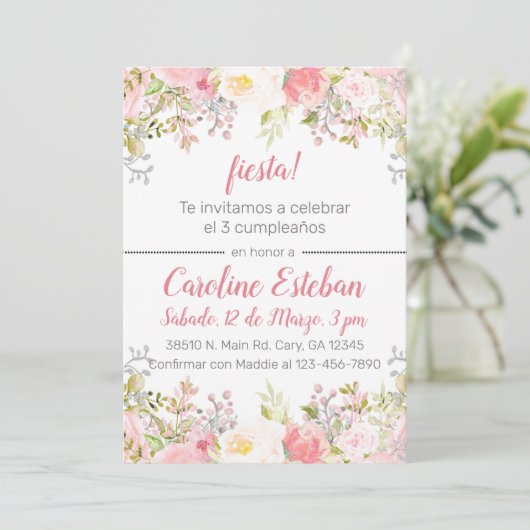 Spaans roze bloemen rozen verjaardagsuitnodiging. kaart (Staand voorkant)