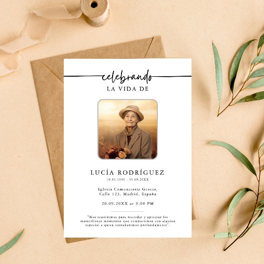 Spaanse begrafenis Celebrando Memorial Woorden Fot Kaart