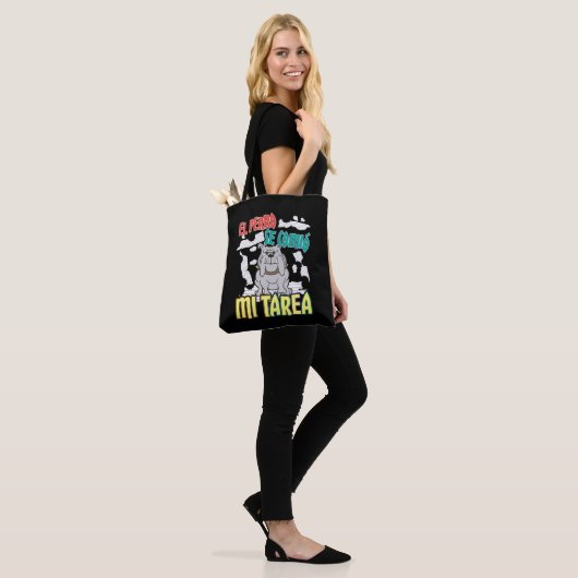 Spaanse hond at mijn huiswerk - Perro Tarea Tote Bag (Op model)