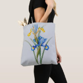 Spaanse iris door Pierre-Joseph Redouté Tote Bag (Dichtbij)