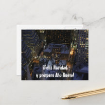 Spaanse kerstboom in Manhattan bij nacht