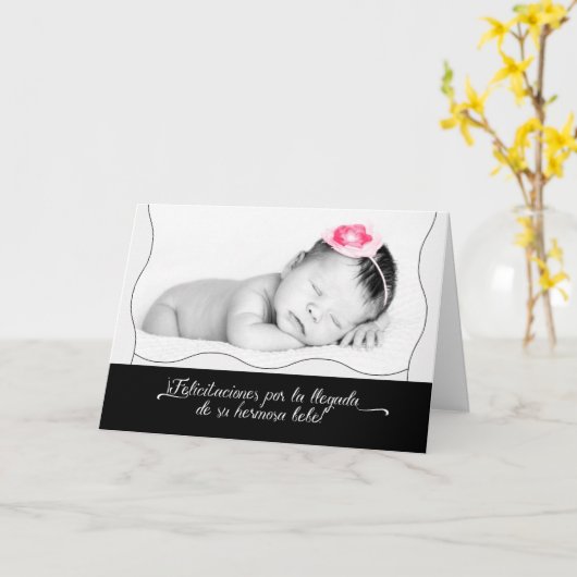 Spaanse nieuwe baby Gefeliciteerd, Baby Girl Kaart (Gele Bloem)