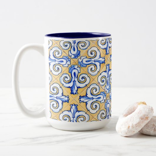 Spaanse tegels - Azulejo Blue, Yellow and White Tweekleurige Koffiemok (Met donut)