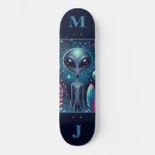 Space Alien Personalized Skateboard (Voorkant)