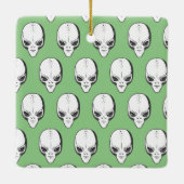 Space Alien UFO Sci Fi Keramisch Ornament (Achterkant)