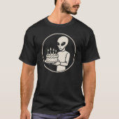 Space Alien with Birthday Cake Sci Fi  T-shirt (Voorkant)