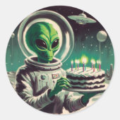 Space Alien with Birthday Cake UFO Flying Saucer  Ronde Sticker (Voorkant)