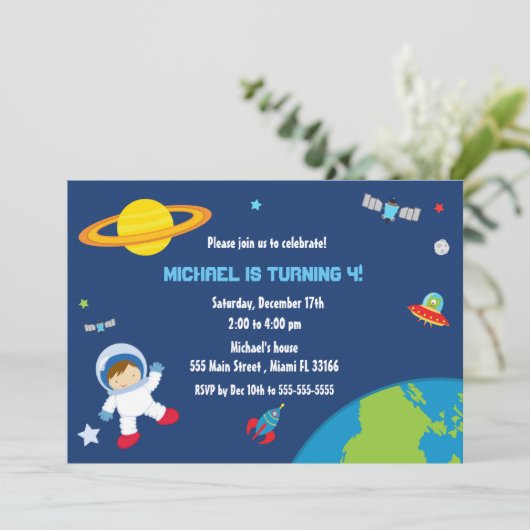 Space Astronaut Birthday Uitnodiging (Staand voorkant)