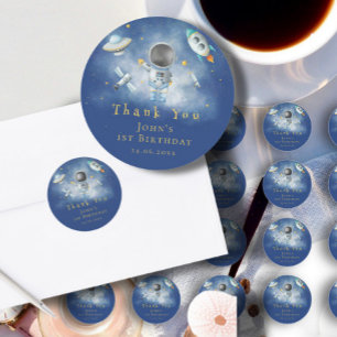 Space Astronaut Boy raketten onder sterren 1st Bir Ronde Sticker