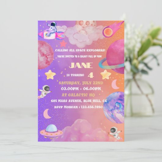 Space Explorer Girl Verjaardag Uitnodiging – Bewer (Staand voorkant)