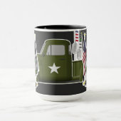 Space Force Gnome met militaire vrachtwagen Mok (Midden)