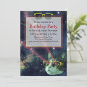 Space Hipster Cat Birthday Uitnodiging (Staand voorkant)