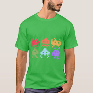 Space Invaders Piel Art Regenboog Aliens meisje vr T-shirt