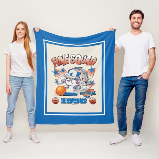SPACE JAM™ BUGS BUNNY™ #1 Basketbal Grafisch Fleece Deken (In situ)