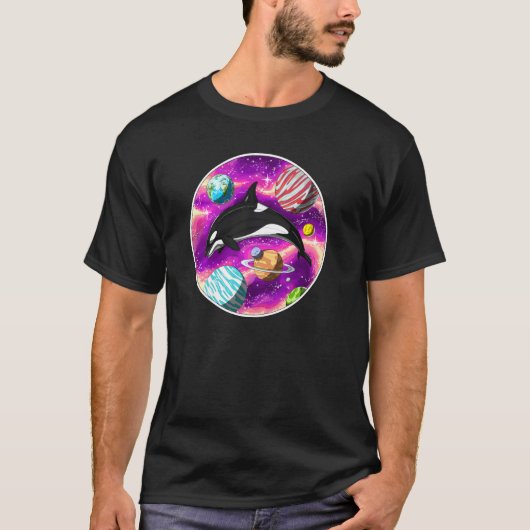 Space Orca Whale Psychedelic Cosmic Planets Fantas T-shirt (Voorkant)