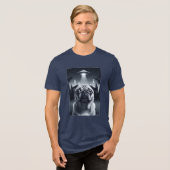 Space Pug neemt Alien Selfie Grappig Hondencadeau Tri-Blend Shirt (Voorkant volledig)