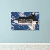 Space Shuttle Atlantis 2 Canvas Afdruk (Insitu (Houten vloer))