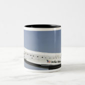 Space Shuttle Atlantis bereidt de landing voor Tweekleurige Koffiemok (Center)