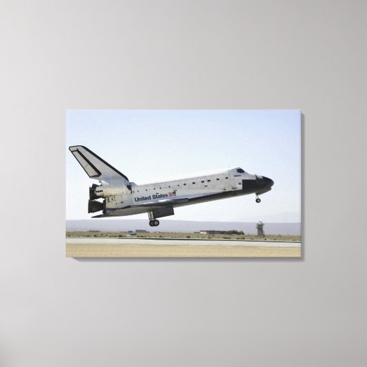 Space Shuttle Atlantis bereidt voor op landing 2 Canvas Afdruk (Voorkant)