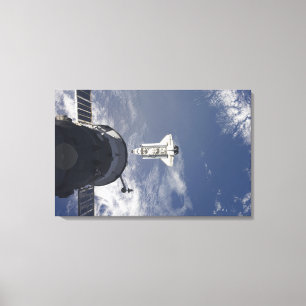 Space Shuttle Atlantis en een Russisch ruimtevaart Canvas Afdruk