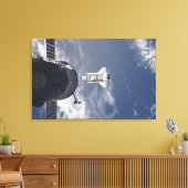 Space Shuttle Atlantis en een Russisch ruimtevaart Canvas Afdruk (Insitu (Woonkamer))