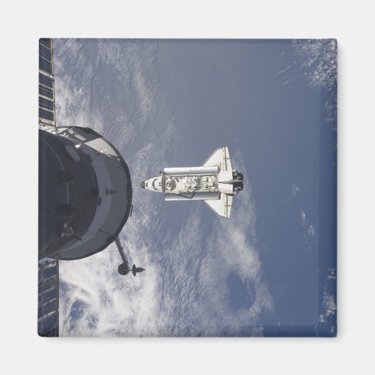 Space Shuttle Atlantis en een Russisch ruimtevaart Magneet (Voorkant)