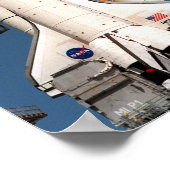 Space Shuttle Atlantis Prepares voor introductie Poster (Hoek)