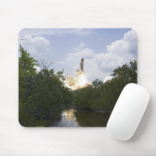 Space Shuttle Atlantis tilt af 25 Muismat (Met muis)