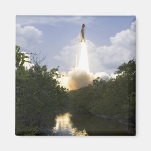 Space Shuttle Atlantis tilt af 26 Magneet