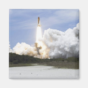 Space Shuttle Atlantis tilt af 28 Magneet