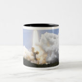 Space Shuttle Atlantis tilt af 28 Tweekleurige Koffiemok (Center)