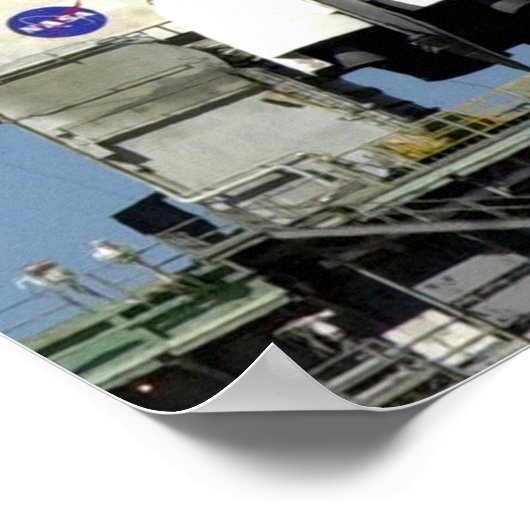 Space Shuttle Columbia Preps Poster (Hoek)