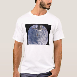 Space Shuttle Discovery 11 T-shirt