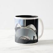 Space Shuttle Discovery 9 Tweekleurige Koffiemok (Voorkant rechts)