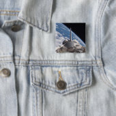 Space Shuttle Discovery door Aarde teruggeworpen Vierkante Button 5,1 Cm (In situ)